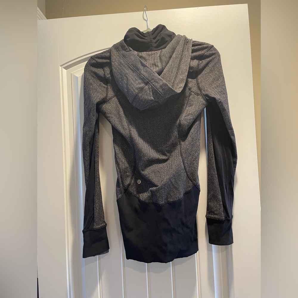 Lululemon Daily Practice jacket - Picture 5 of 6
